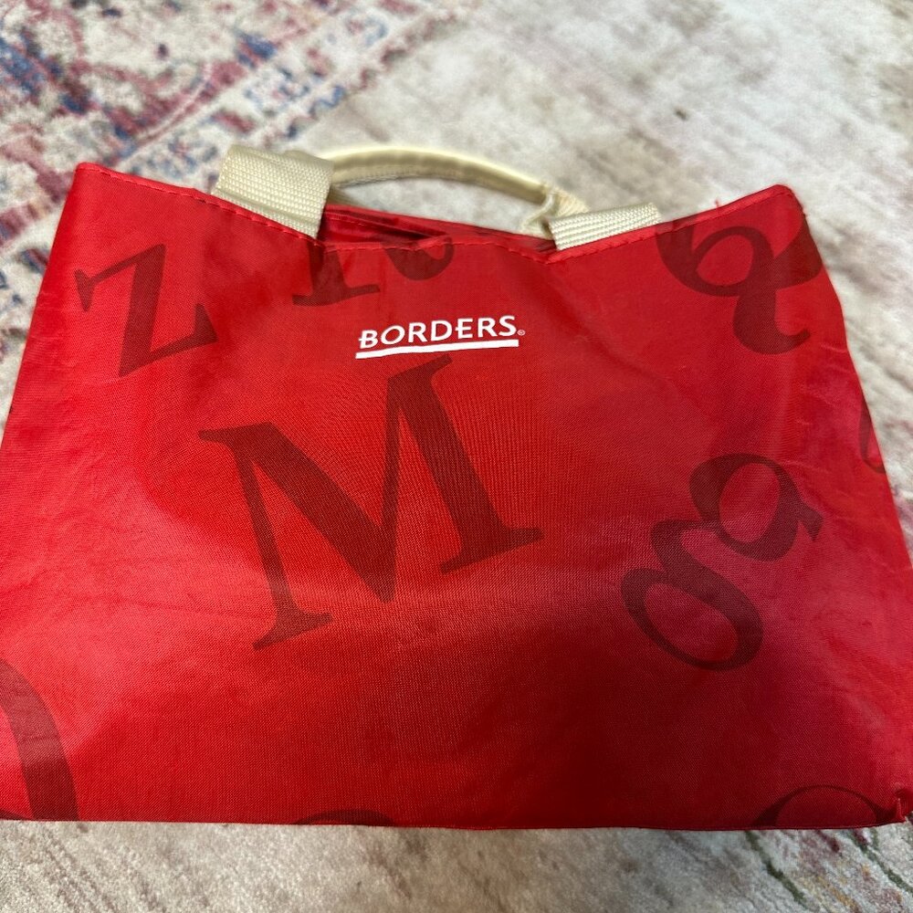 Kids Borders Red  Lunch Box in very good Shape!